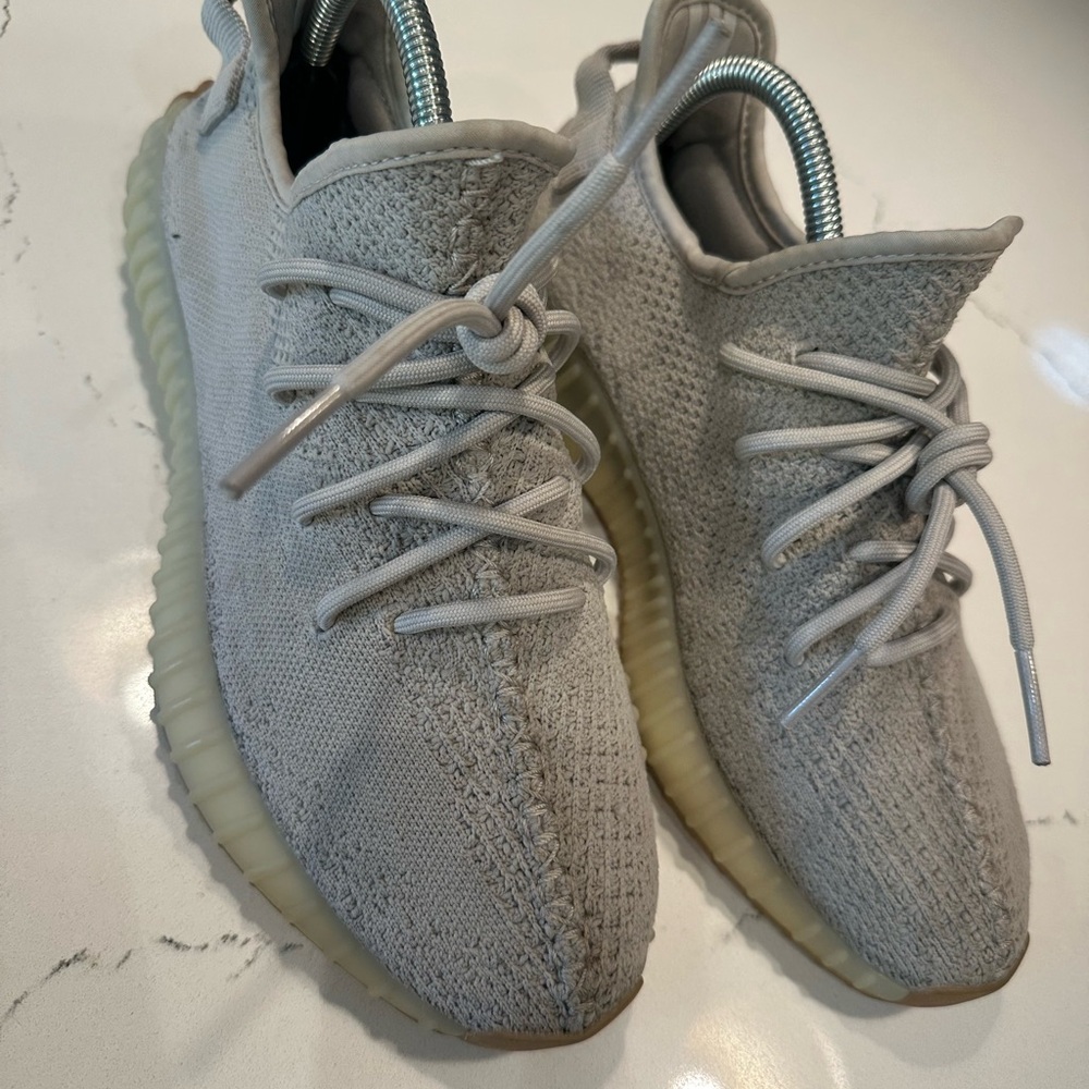 Yeezy Boost 350 V2 (Sesame)